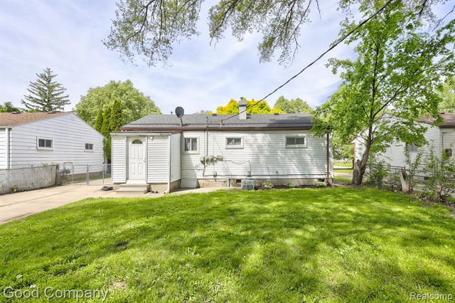 22362 Masch Avenue, Warren, MI 48091