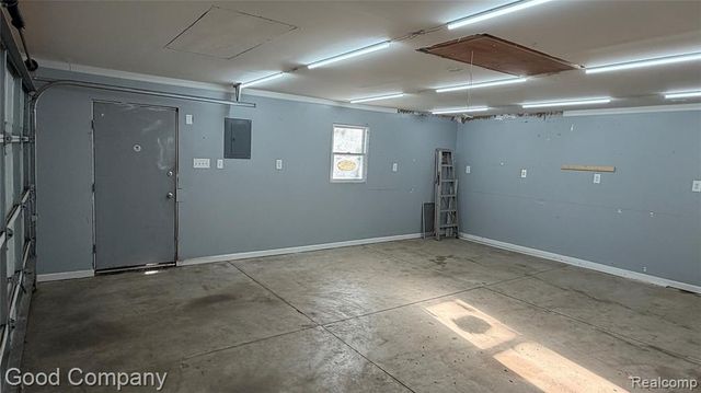 22362 Masch Avenue, Warren, MI 48091