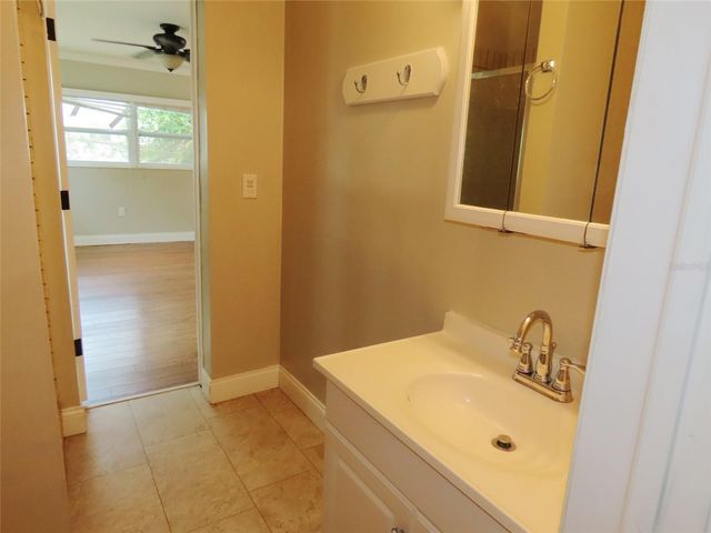 2277 S LAGOON CIRCLE, Clearwater, FL 33765