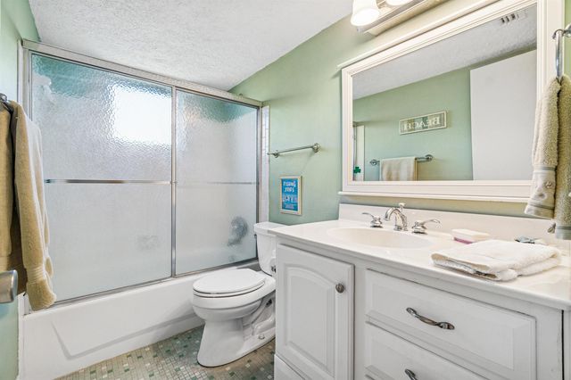 108 NE 20th Avenue NE 201, Boynton Beach, FL 33435