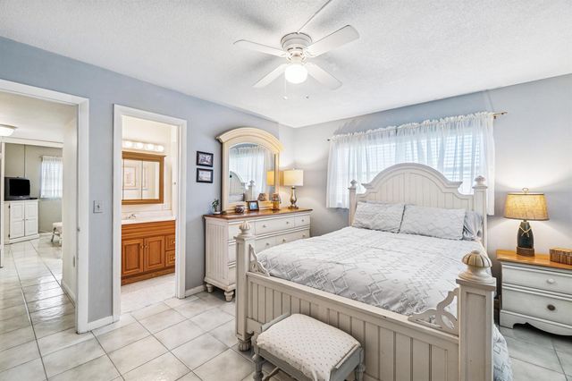 108 NE 20th Avenue NE 201, Boynton Beach, FL 33435