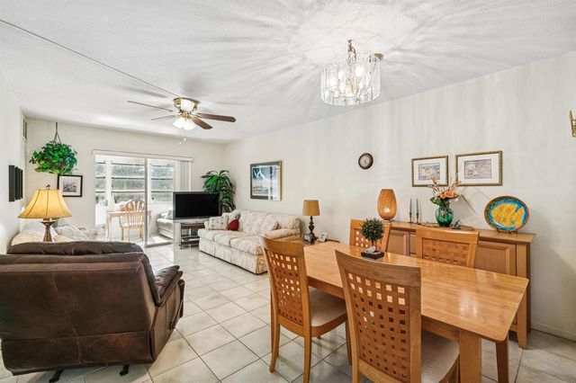 108 NE 20th Avenue NE 201, Boynton Beach, FL 33435