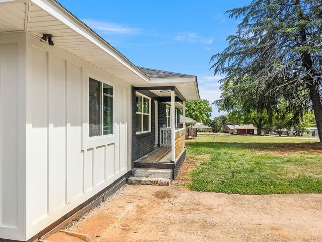 609 Ashwood Drive, Anderson, SC 29624