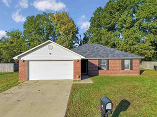 135 Shiloh Drive, Conway, AR 72032