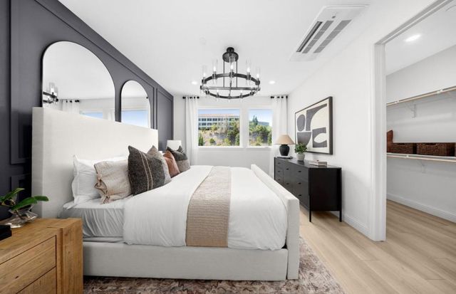 2439 Willow Way, San Mateo, CA 94403