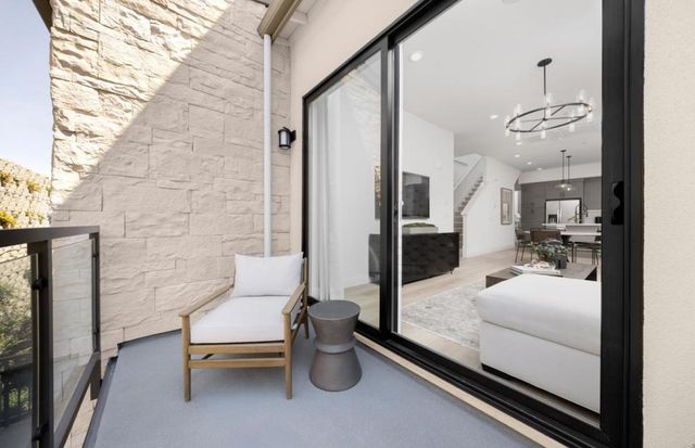 2439 Willow Way, San Mateo, CA 94403