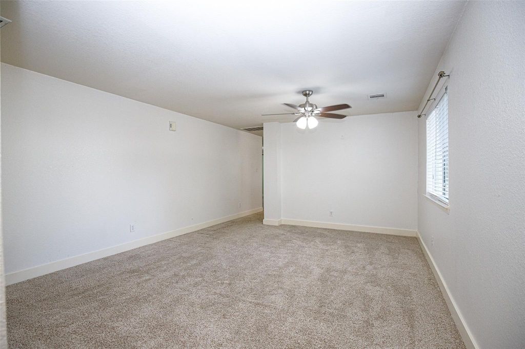 Image 2 of property listing at 3970 Southern Bend, Missouri City, TX 77459