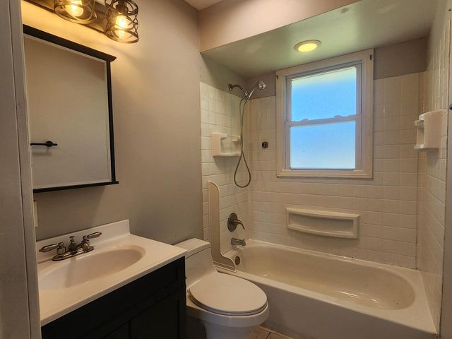 W1326 HoneySuckle ROAD, Genoa City, WI 53128