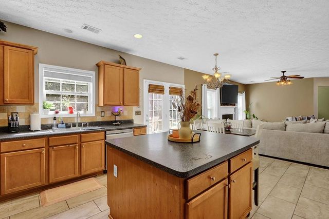 2337 Longmont Drive, Lawrenceville, GA 30044