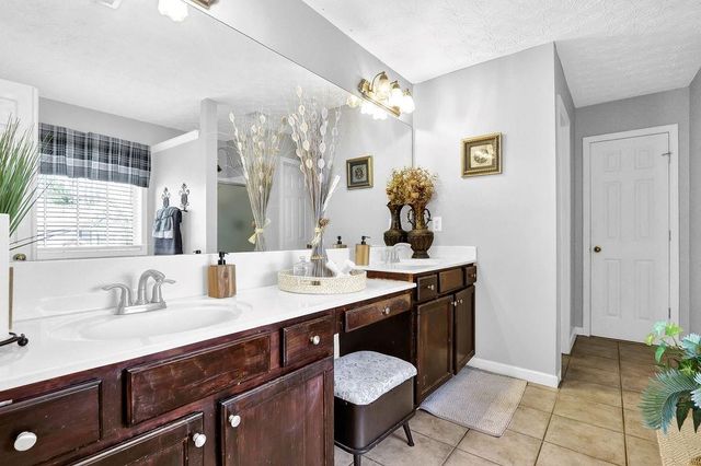 2337 Longmont Drive, Lawrenceville, GA 30044