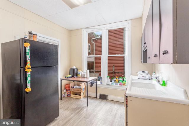 16 S 11TH ST, Lebanon, PA 17042