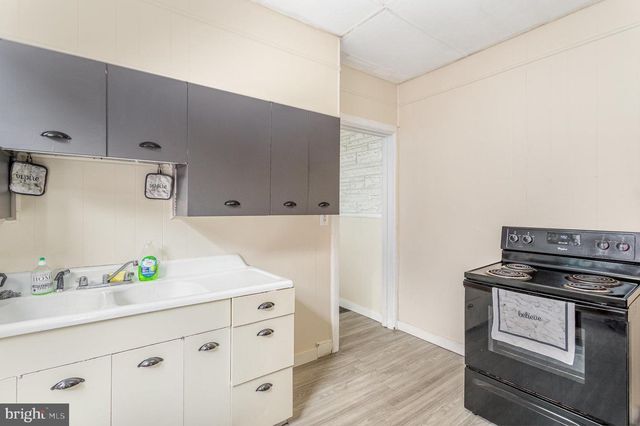 16 S 11TH ST, Lebanon, PA 17042