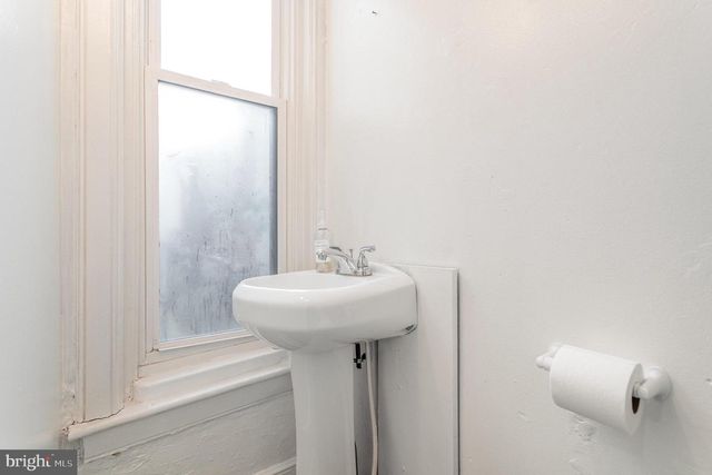 16 S 11TH ST, Lebanon, PA 17042