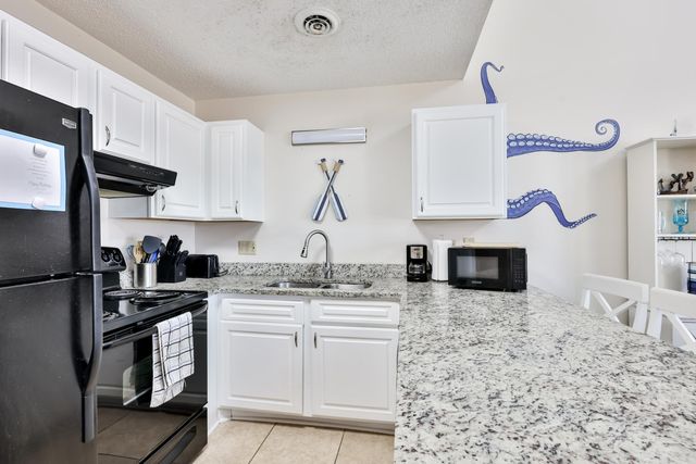 1880 Auburn Ln Apt 24E, Surfside Beach, SC 29575