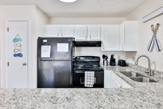 1880 Auburn Ln Apt 24E, Surfside Beach, SC 29575