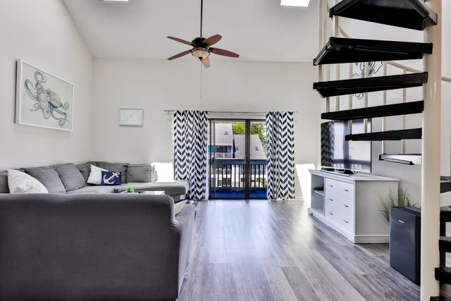 1880 Auburn Ln Apt 24E, Surfside Beach, SC 29575