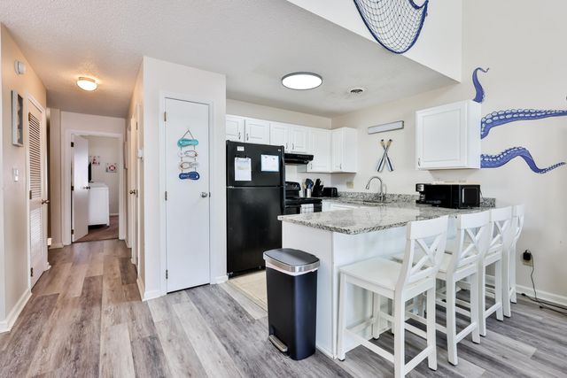 1880 Auburn Ln Apt 24E, Surfside Beach, SC 29575