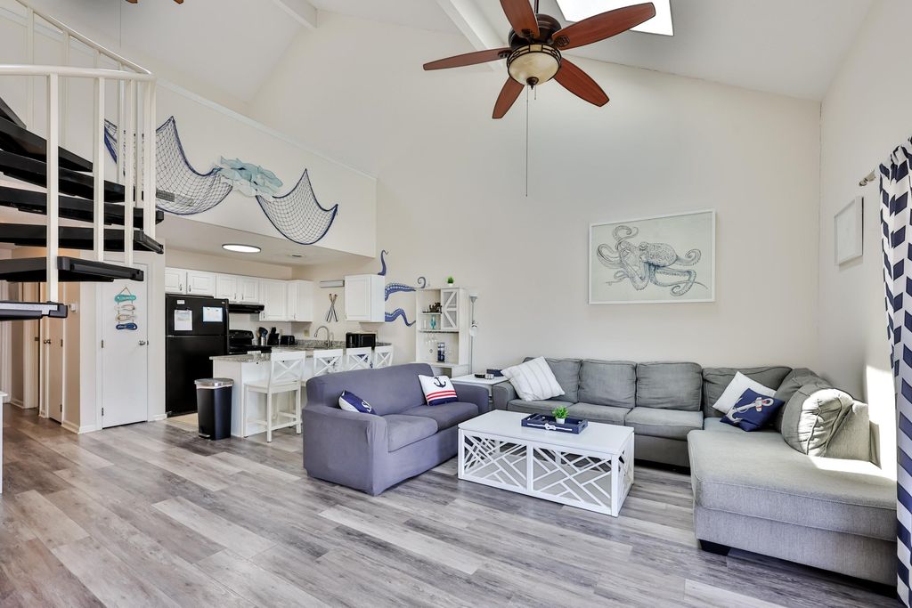 1880 Auburn Ln Apt 24E, Surfside Beach, SC 29575 — photo 4
