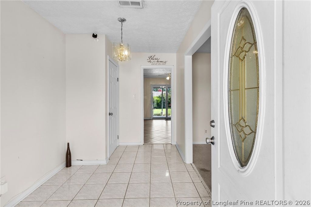 6870 Beaver Stone Drive, Fayetteville, NC 28314 — photo 2