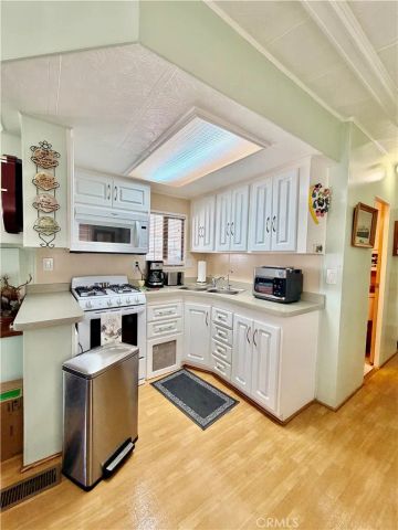 1295 S Cawston Avenue 262, Hemet, CA 92545