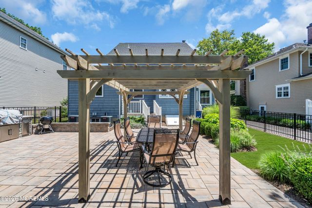 90 South Street, Red Bank, NJ 07701
