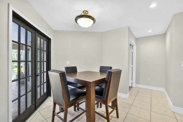 2403 NW 118th Terrace, Coral Springs, FL 33065