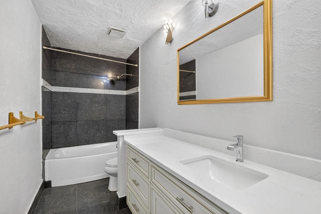 2403 NW 118th Terrace, Coral Springs, FL 33065