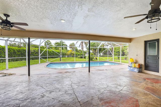 2403 NW 118th Terrace, Coral Springs, FL 33065