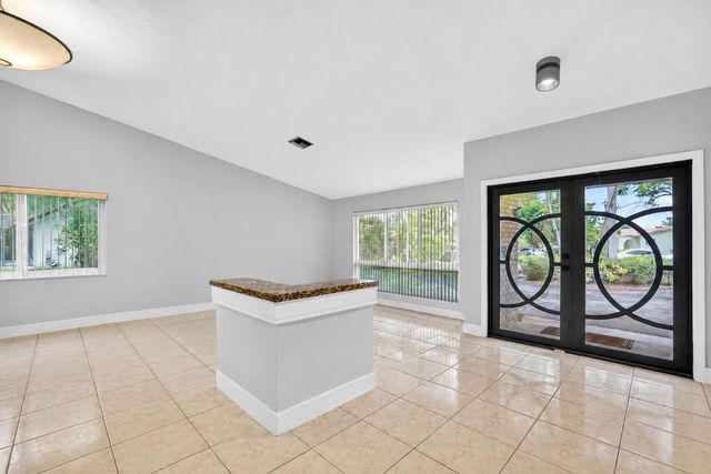2403 NW 118th Terrace, Coral Springs, FL 33065