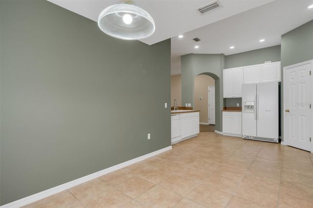 654 LAKE CLARK PLACE, Lakeland, FL 33813