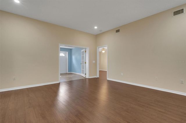 654 LAKE CLARK PLACE, Lakeland, FL 33813