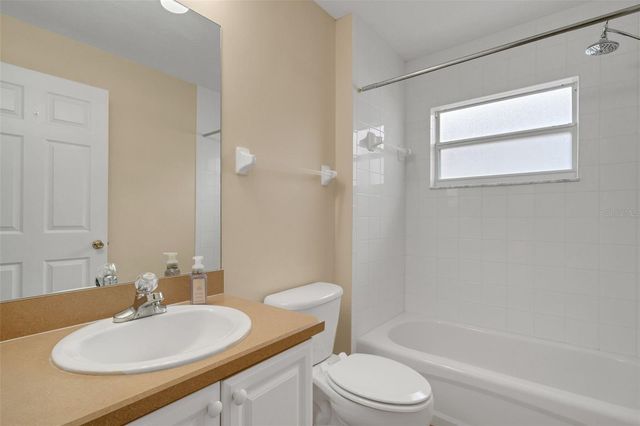 654 LAKE CLARK PLACE, Lakeland, FL 33813