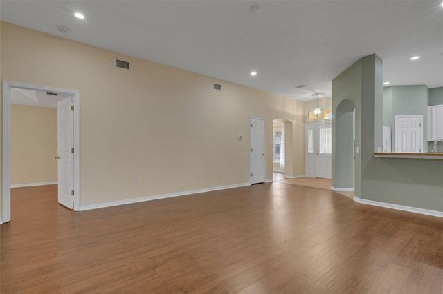 654 LAKE CLARK PLACE, Lakeland, FL 33813