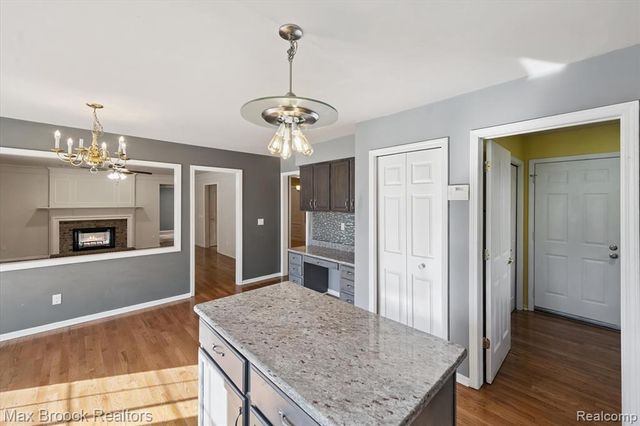 5872 Meadowview Drive, Plymouth, MI 48187