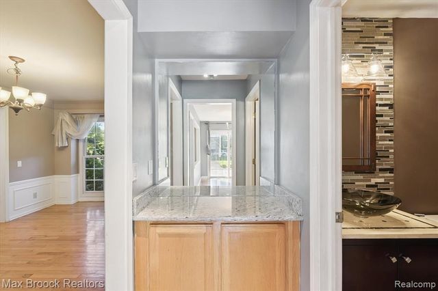 5872 Meadowview Drive, Plymouth, MI 48187