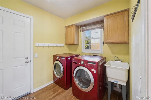 5872 Meadowview Drive, Plymouth, MI 48187