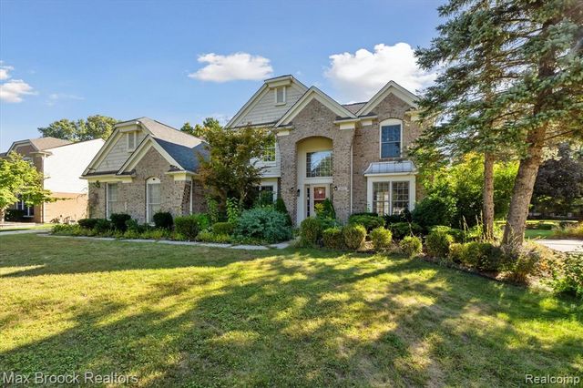 5872 Meadowview Drive, Plymouth, MI 48187