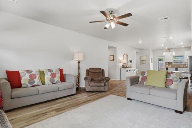 503 Remington Avenue, Jones, OK 73049