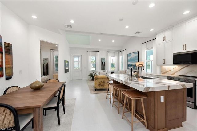 7315 Cayo Coco LN, Naples, FL 34113