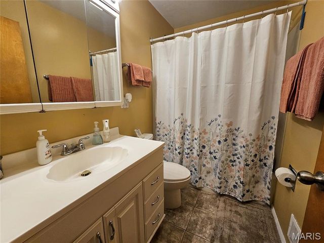 143 Reno Avenue, East Alton, IL 62024