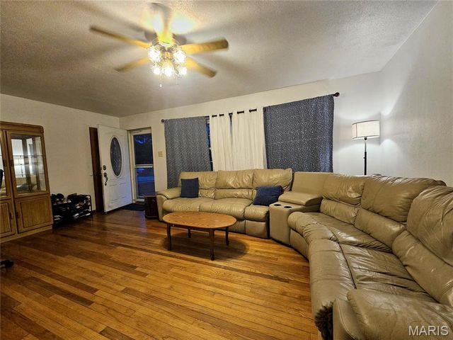 143 Reno Avenue, East Alton, IL 62024