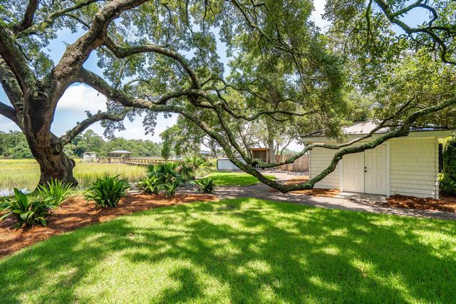 1670 Hunley Avenue, Charleston, SC 29412