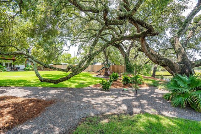 1670 Hunley Avenue, Charleston, SC 29412