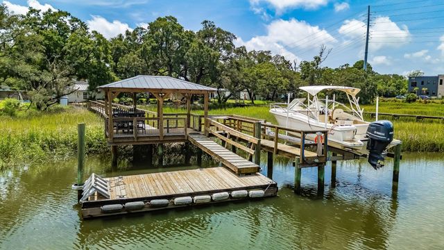1670 Hunley Avenue, Charleston, SC 29412