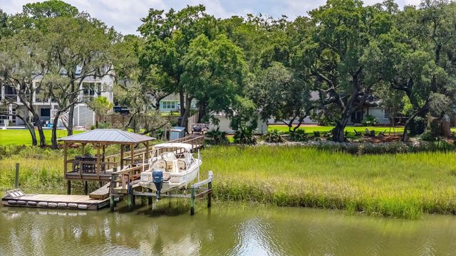 1670 Hunley Avenue, Charleston, SC 29412