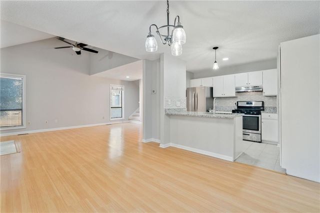 1064 Creatwood SE Circle, Smyrna, GA 30080