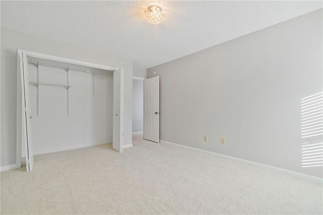 1064 Creatwood SE Circle, Smyrna, GA 30080