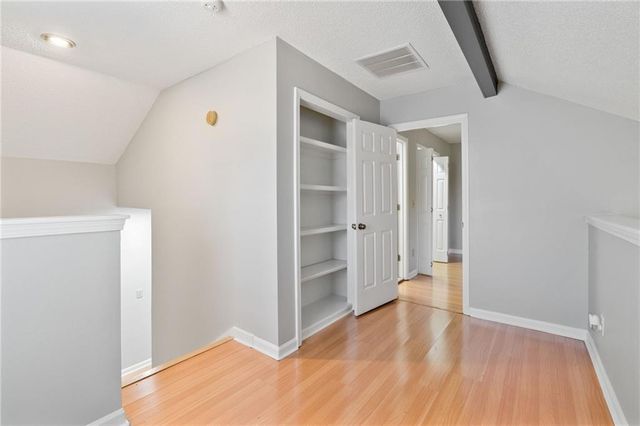 1064 Creatwood SE Circle, Smyrna, GA 30080