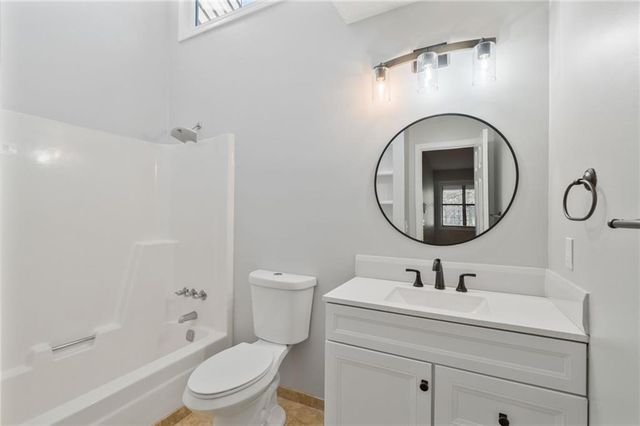 1064 Creatwood SE Circle, Smyrna, GA 30080