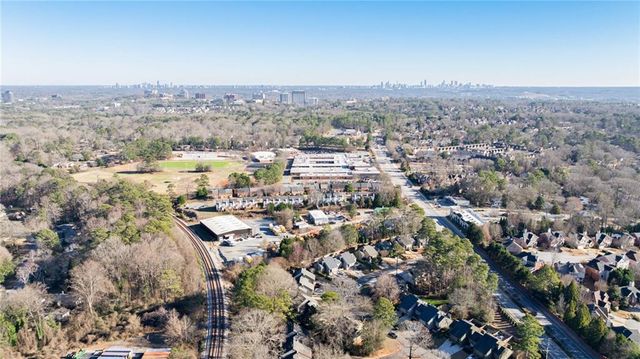 1064 Creatwood SE Circle, Smyrna, GA 30080